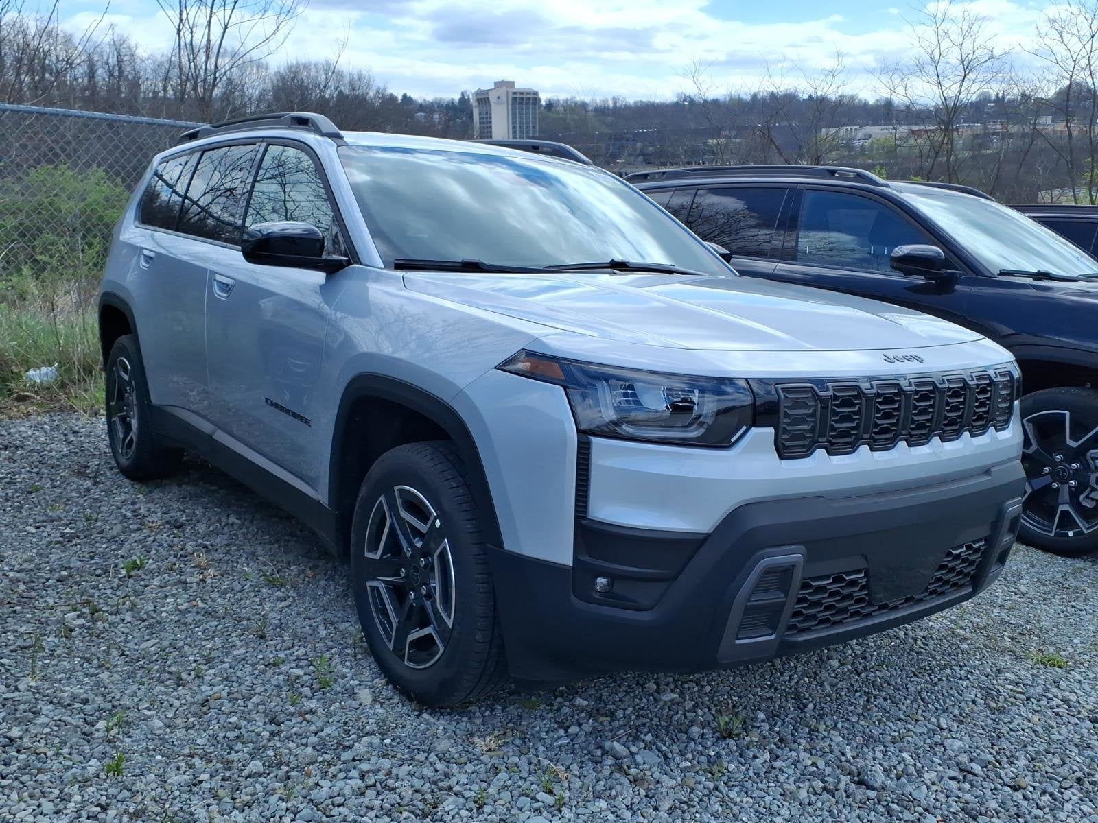 2026 Jeep Cherokee Laredo