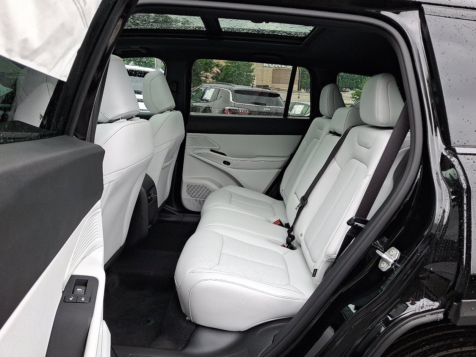 2026 Jeep Cherokee Hybrid Limited