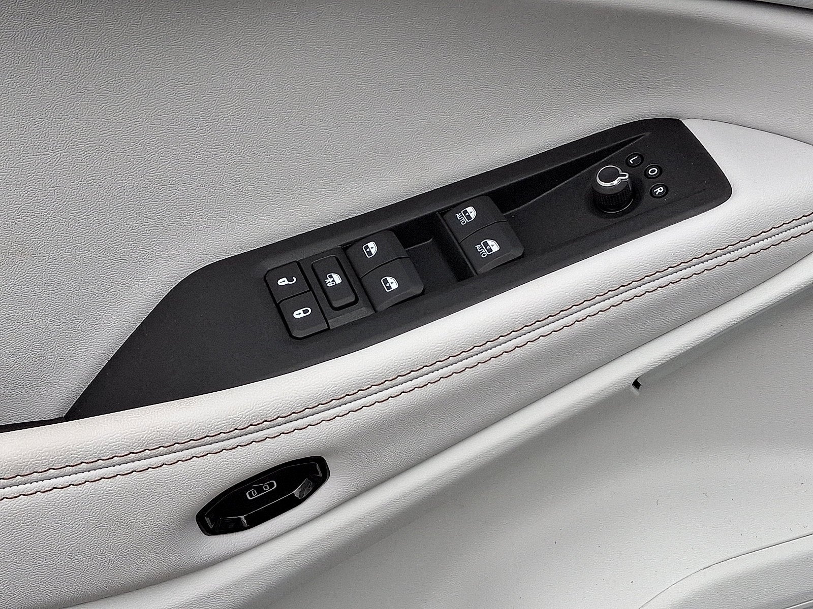 2026 Jeep Cherokee Hybrid Limited