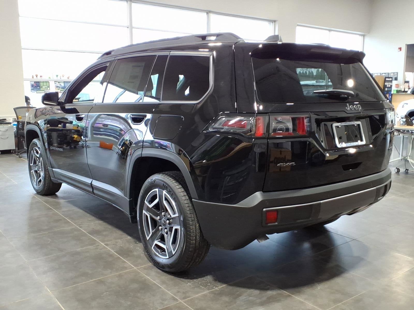 2026 Jeep Cherokee Laredo