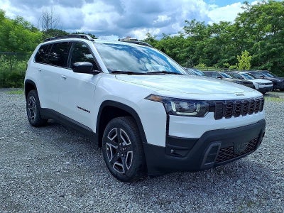 2026 Jeep Cherokee Laredo