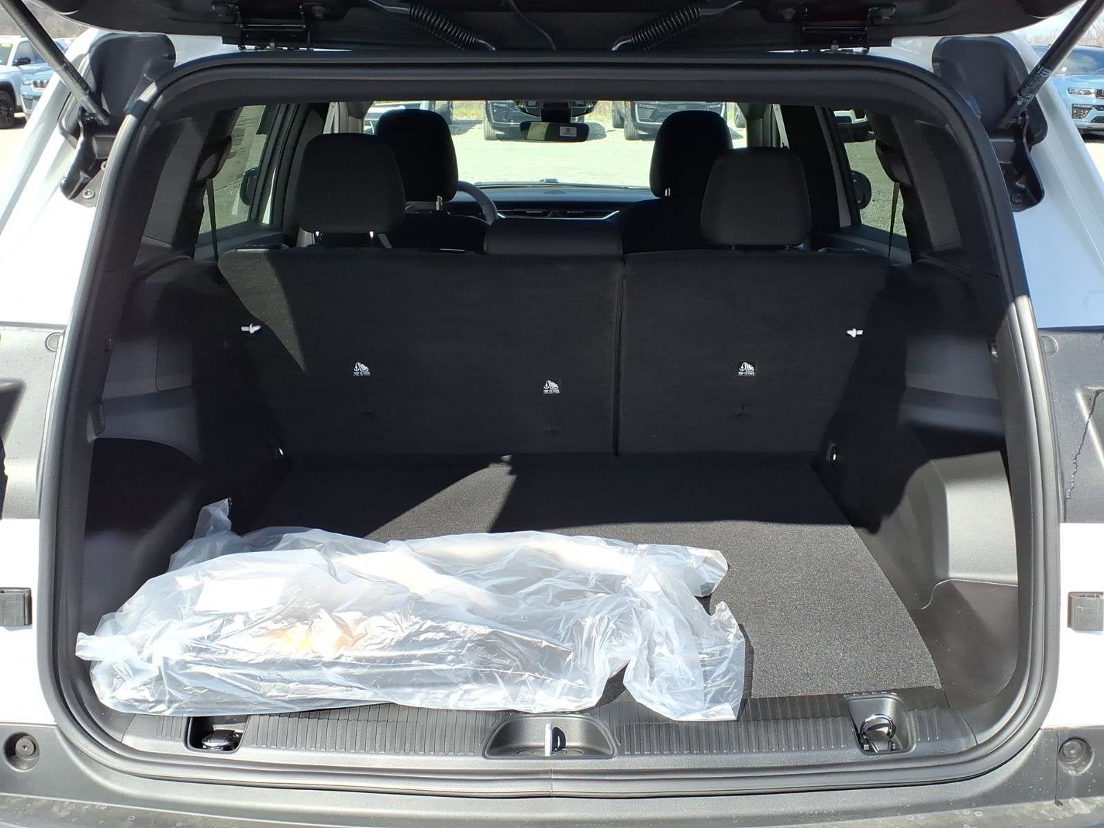 2026 Jeep Cherokee Laredo