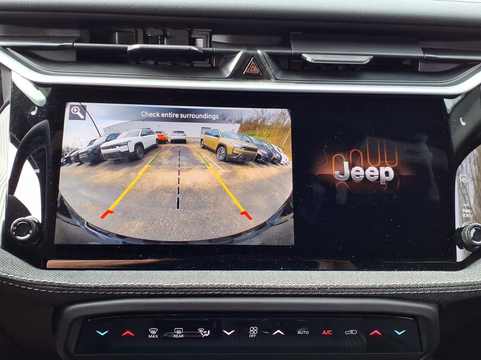 2026 Jeep Cherokee Laredo