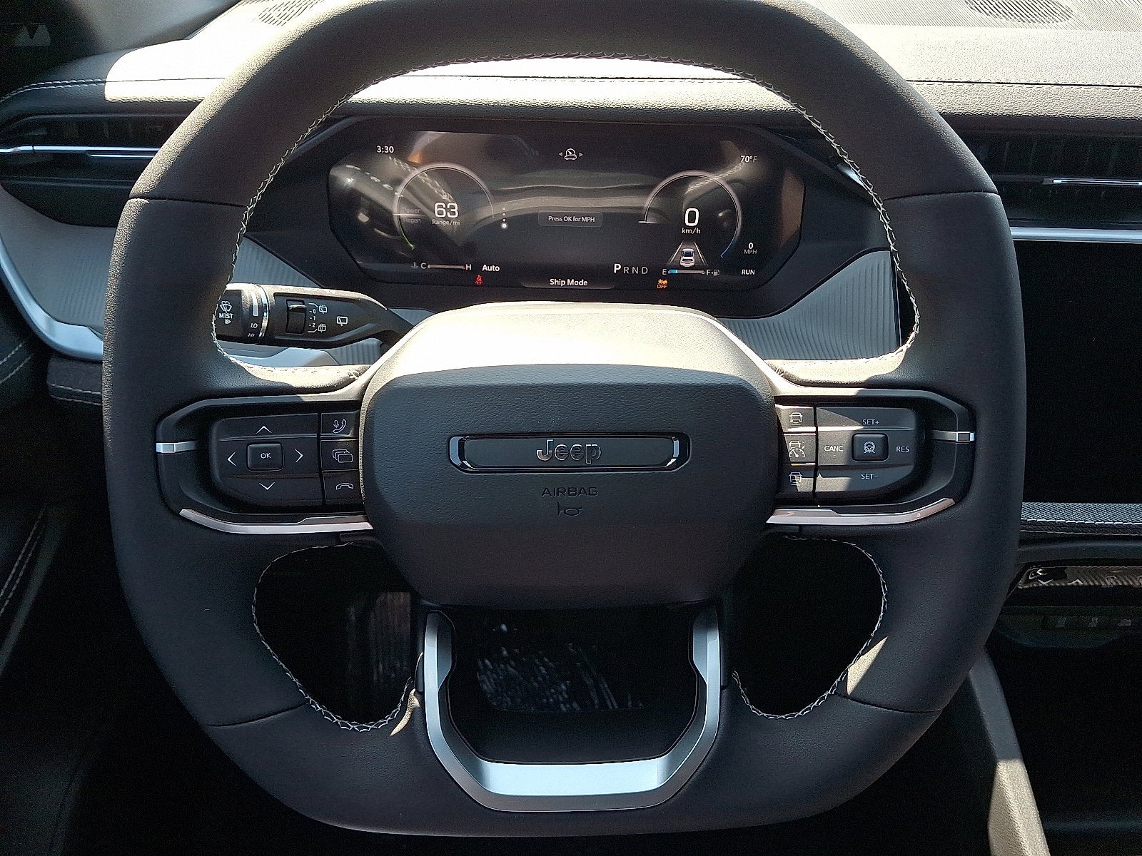 2026 Jeep Cherokee Hybrid Laredo