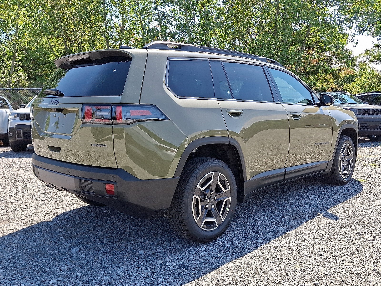 2026 Jeep Cherokee Hybrid Laredo