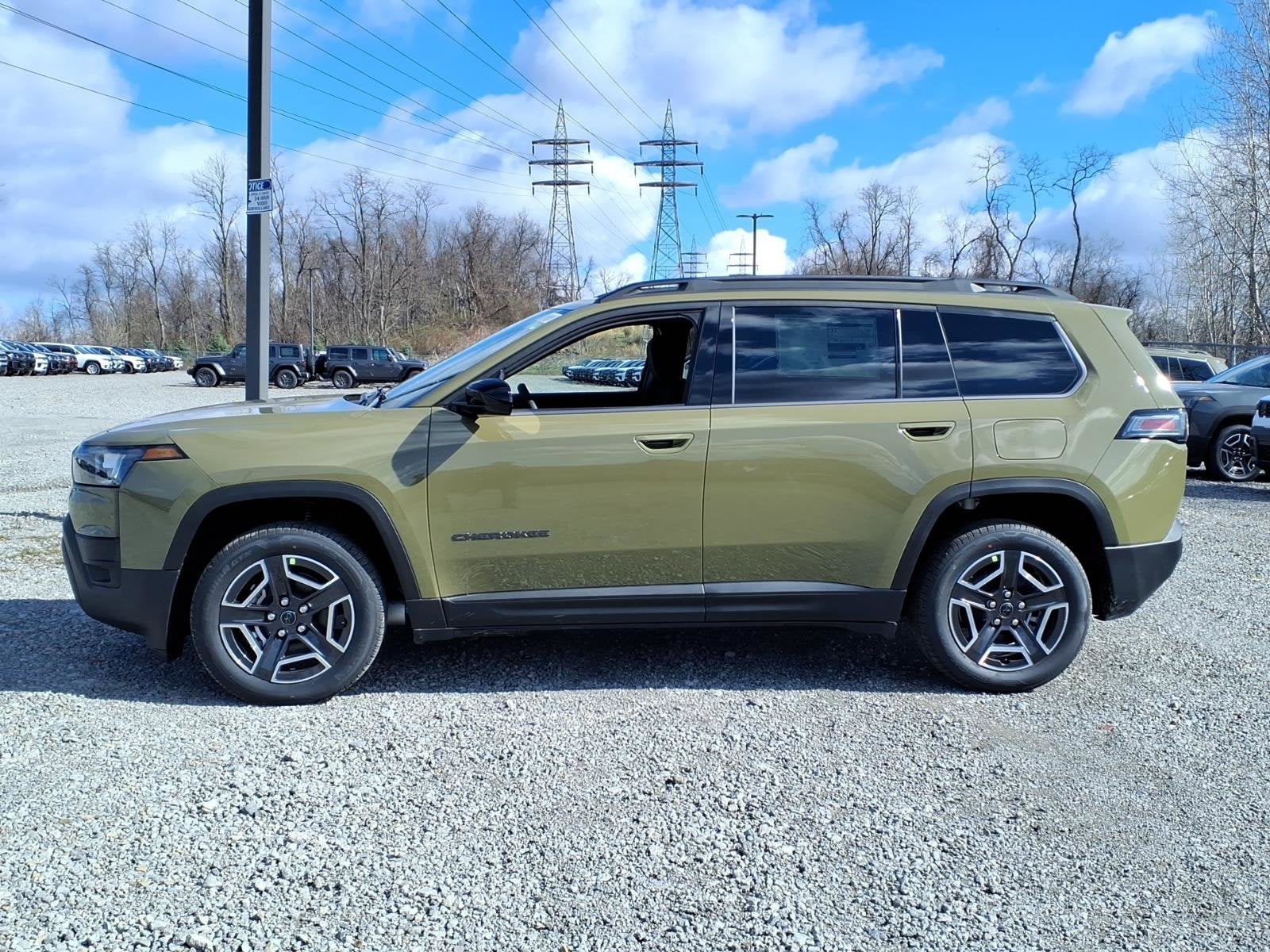 2026 Jeep Cherokee Laredo
