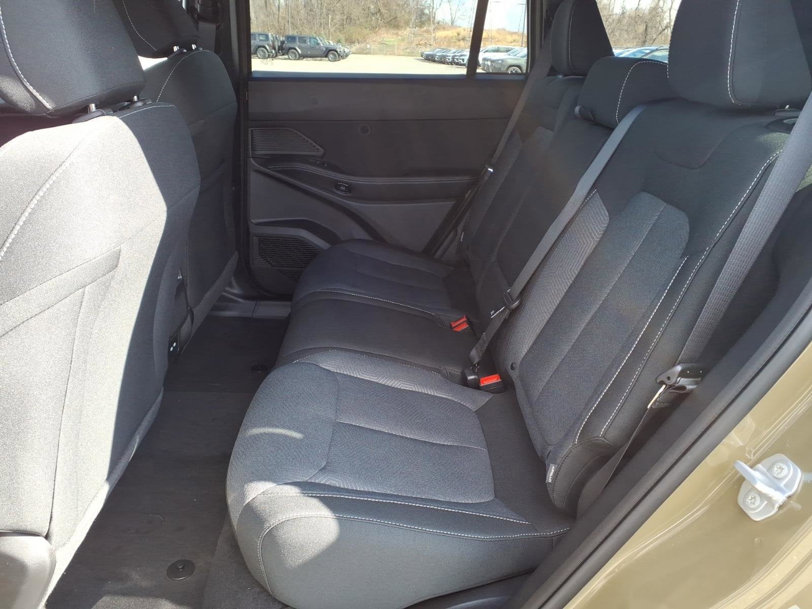 2026 Jeep Cherokee Laredo