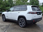 2026 Jeep Cherokee Hybrid Overland