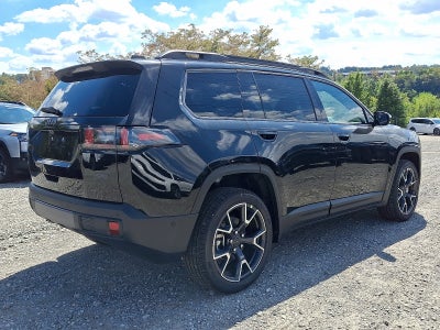2026 Jeep Cherokee Hybrid Overland