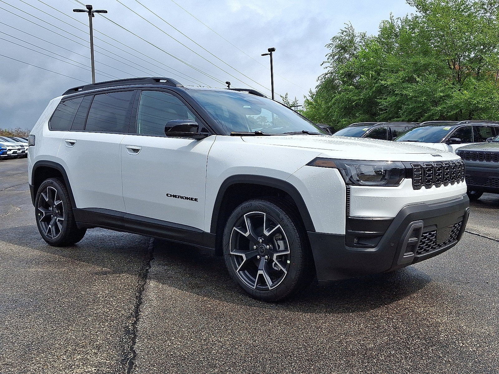 2026 Jeep Cherokee Hybrid Overland