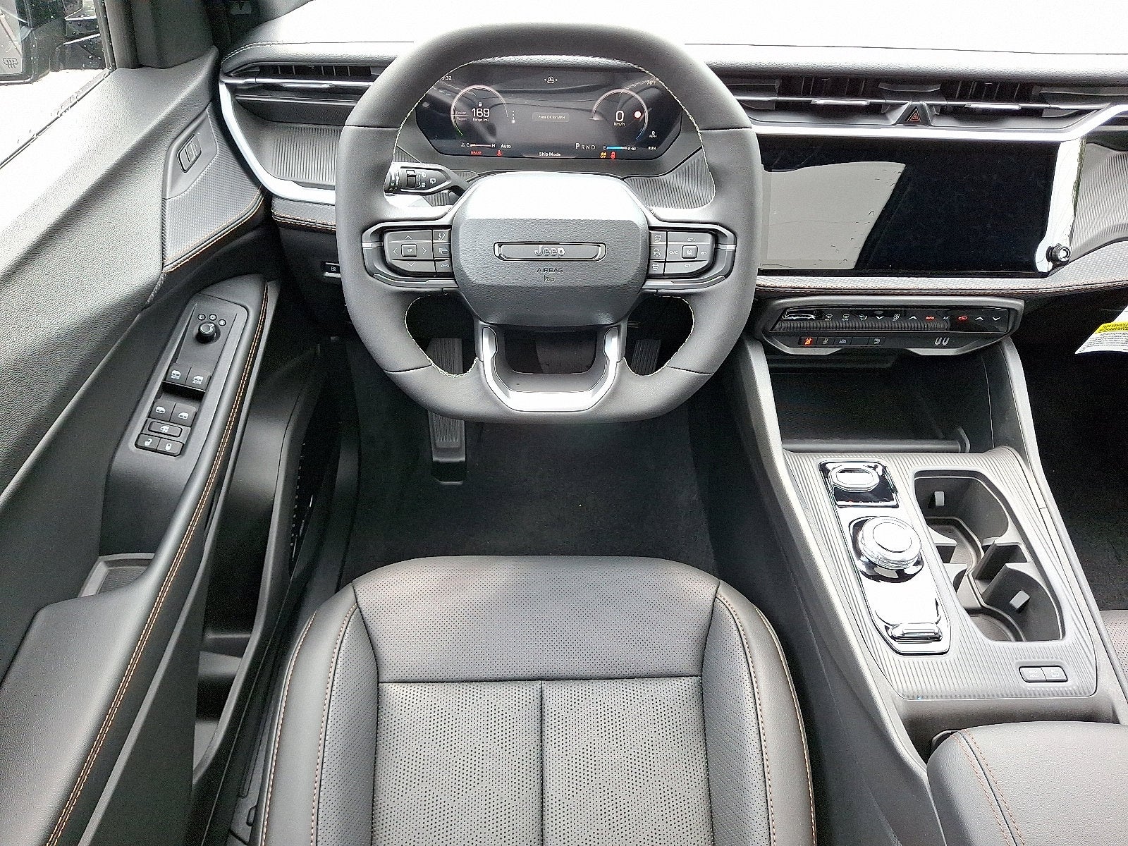 2026 Jeep Cherokee Hybrid Overland