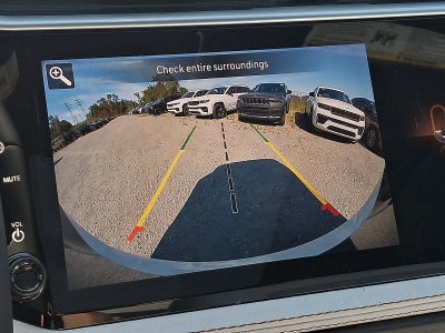 2026 Jeep Cherokee Hybrid Overland