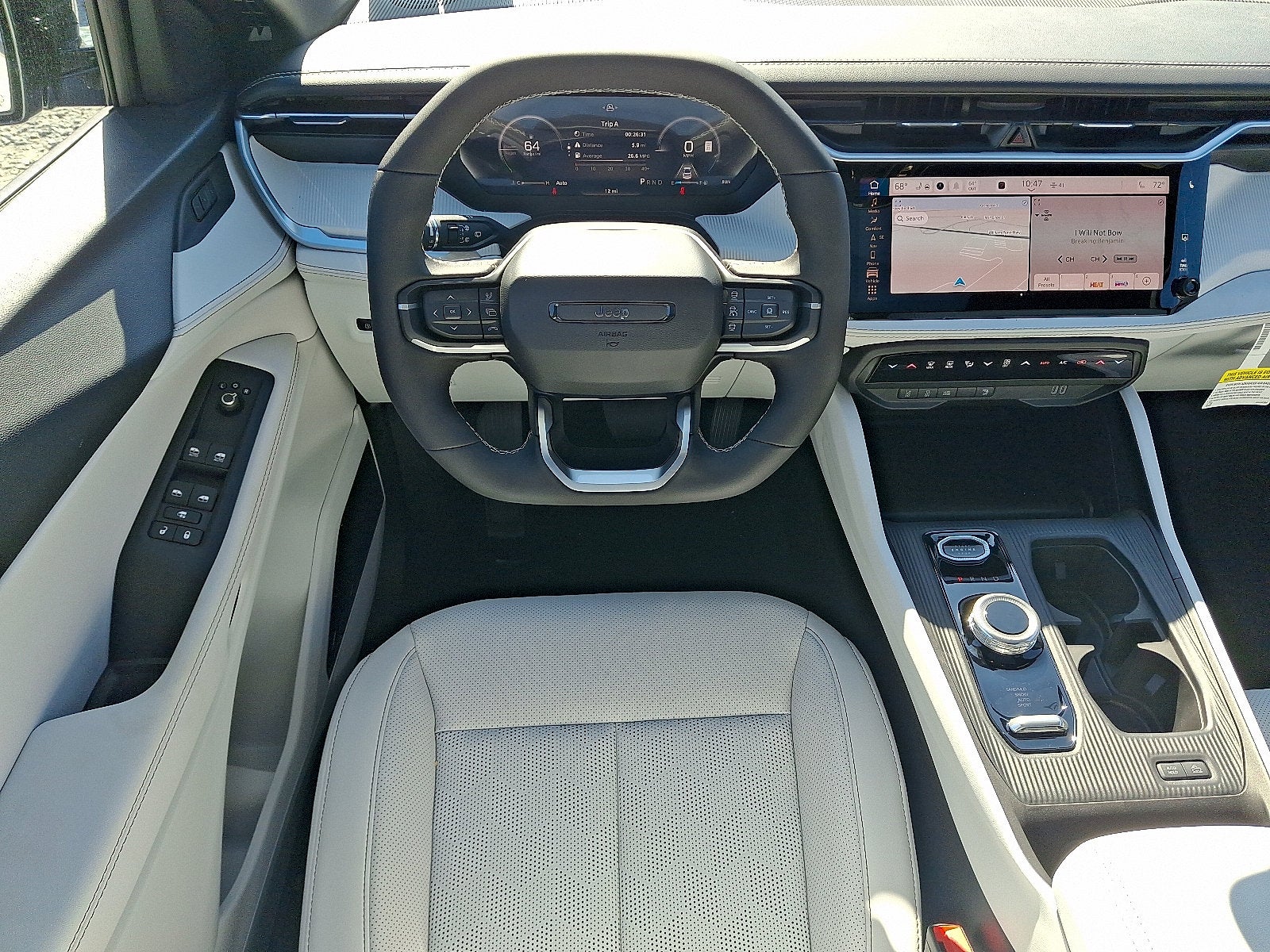 2026 Jeep Cherokee Hybrid Overland