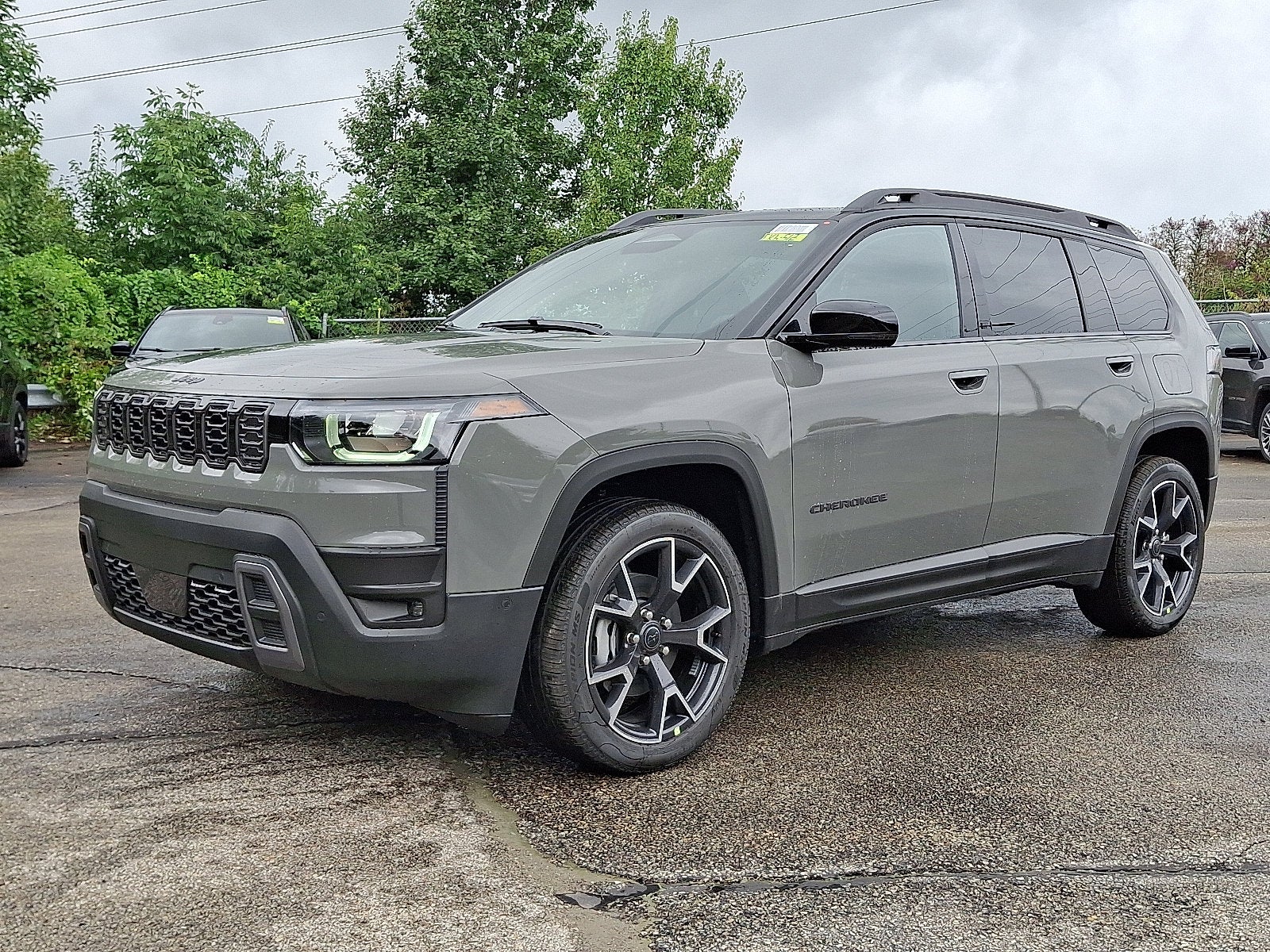 2026 Jeep Cherokee Hybrid Overland
