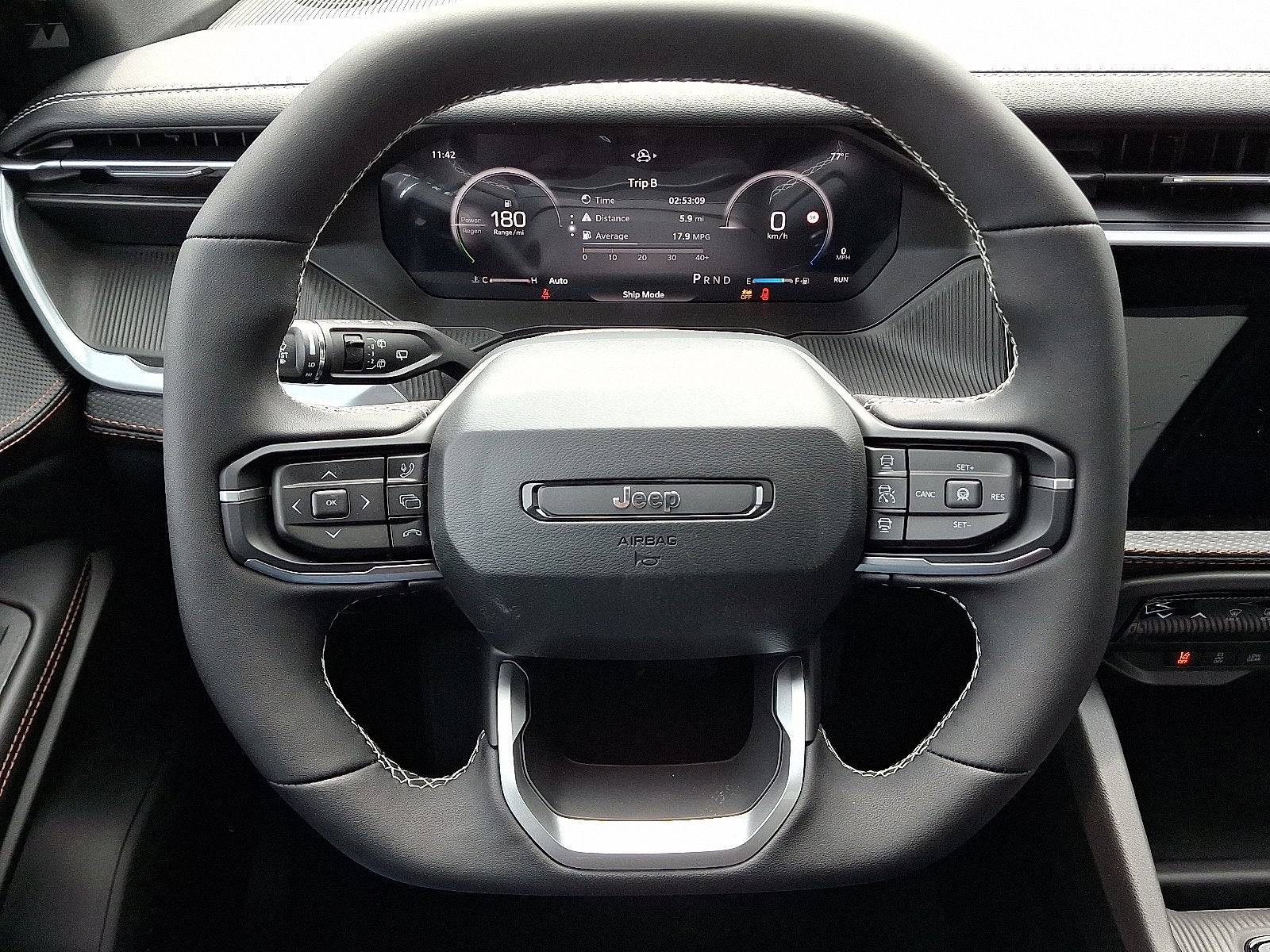 2026 Jeep Cherokee Hybrid Overland
