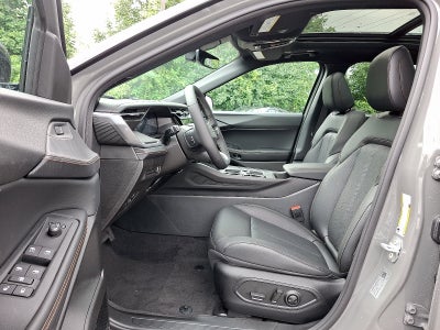 2026 Jeep Cherokee Hybrid Overland