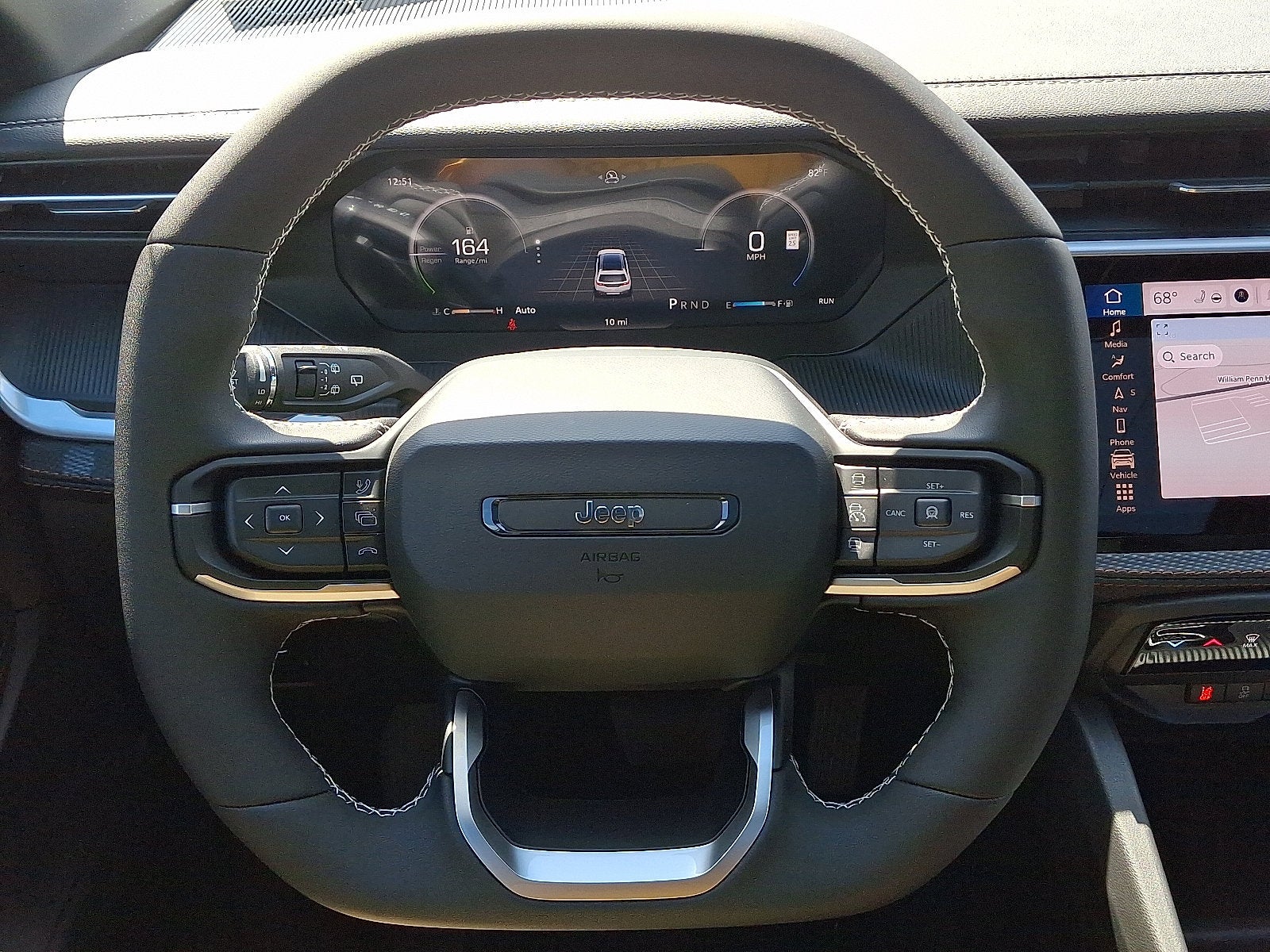 2026 Jeep Cherokee Hybrid Overland