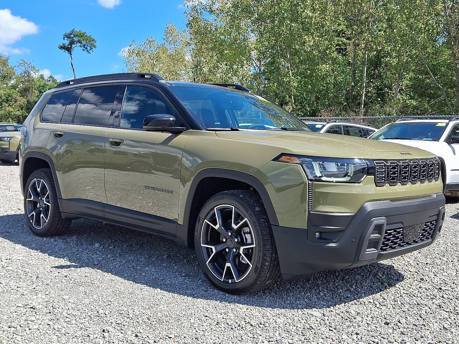2026 Jeep Cherokee Hybrid Overland