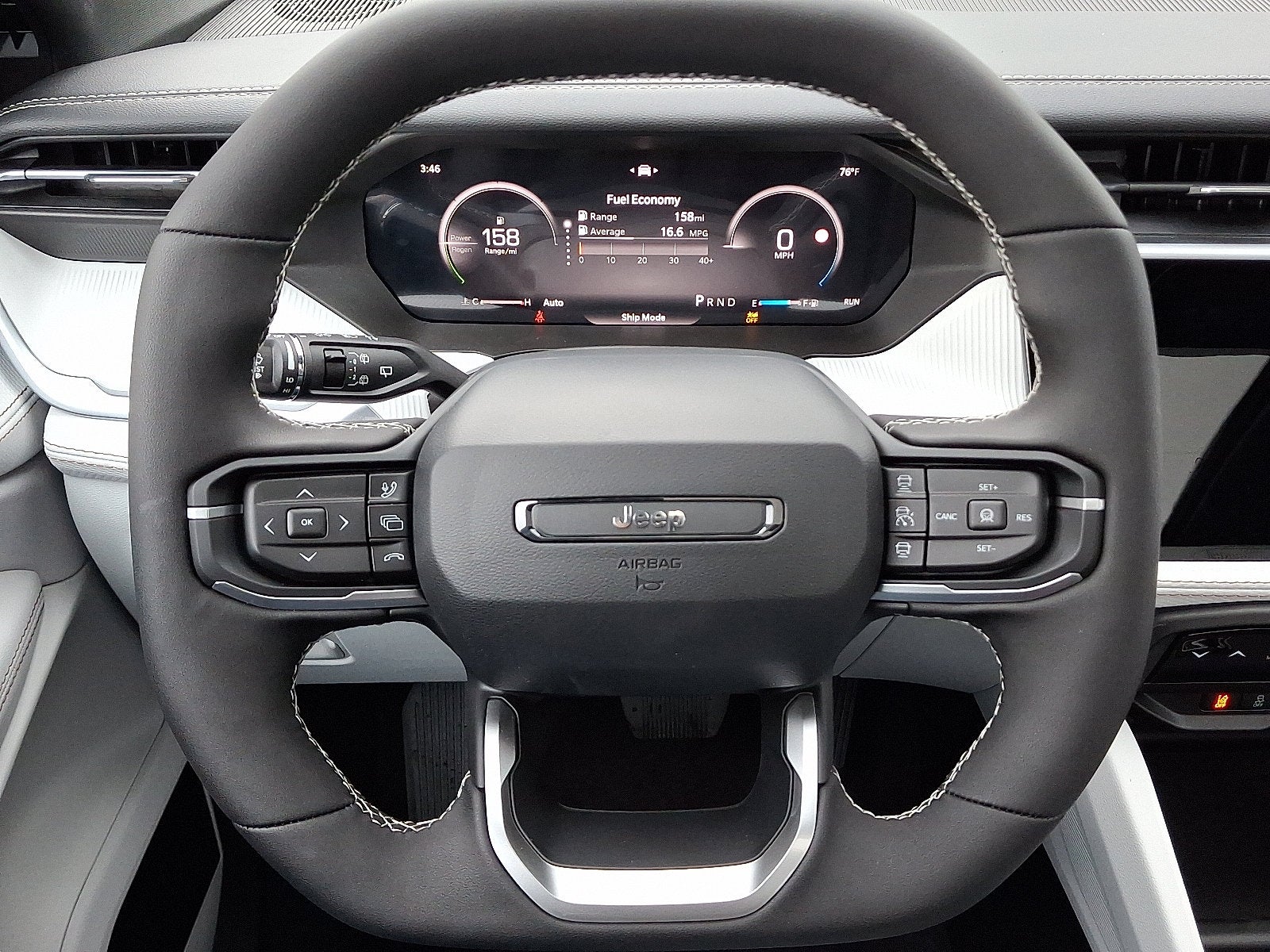 2026 Jeep Cherokee Hybrid Overland