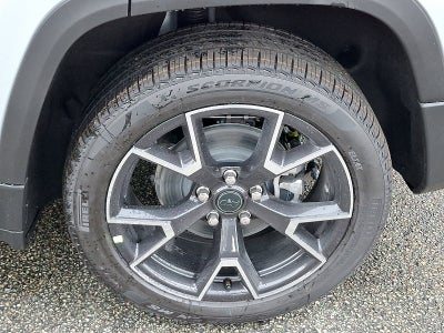 2026 Jeep Cherokee Hybrid Overland