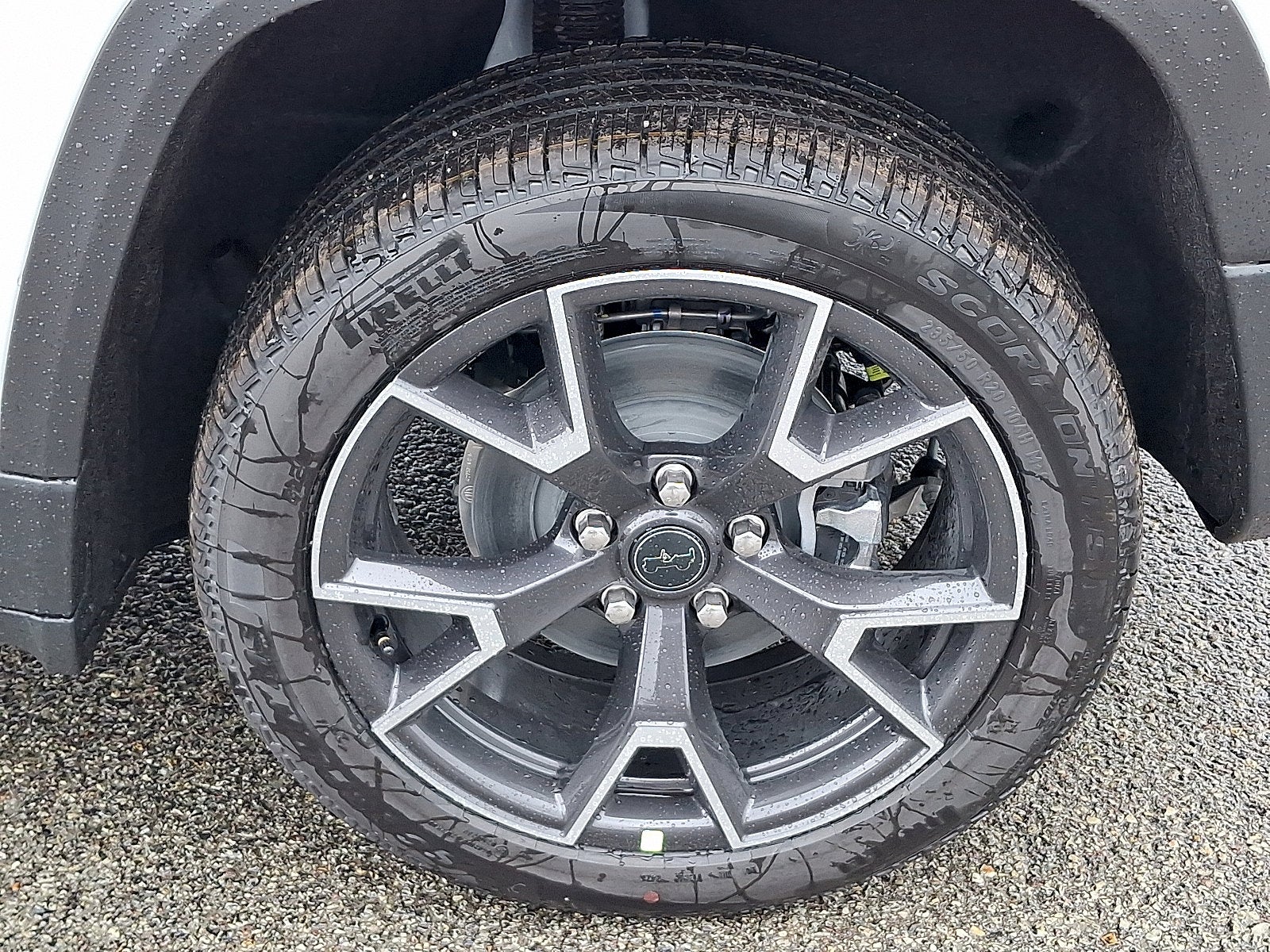 2026 Jeep Cherokee Hybrid Overland
