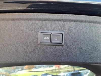 2022 Audi Q5 S line Premium Plus